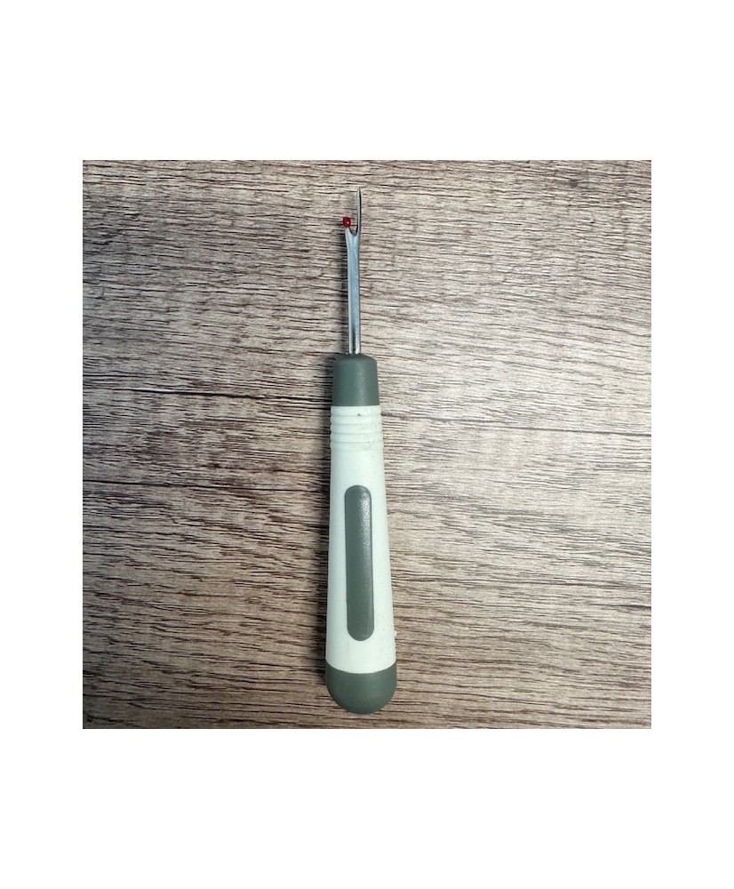 SEAM RIPPER