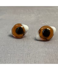 GLASS WHITE CORNER EYES